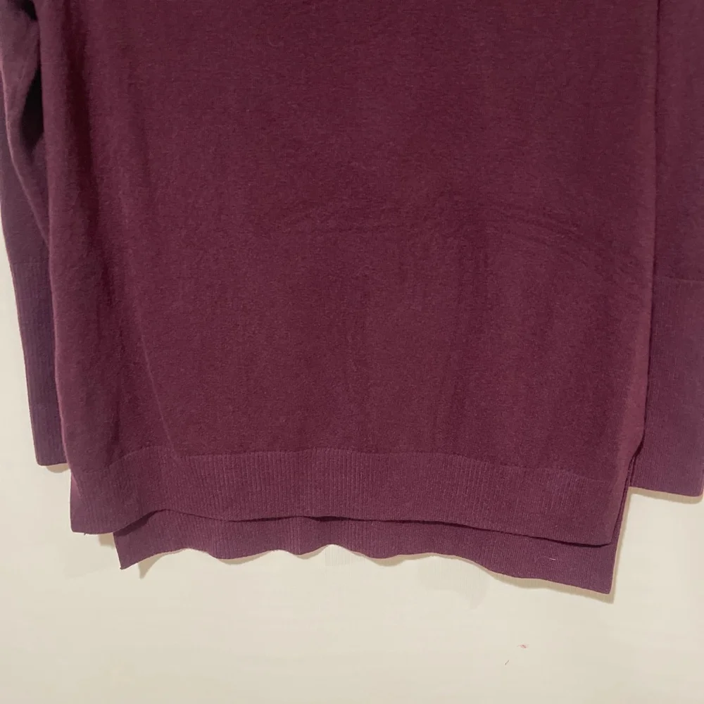 NWOT Women's Soma Burgundy V-Neck Sweater Size M